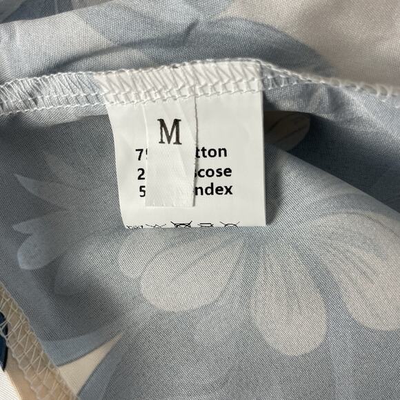 CherryBetty Elegant Blue Flower Print Short Sleeve Blouse size medium - Picture 5 of 7